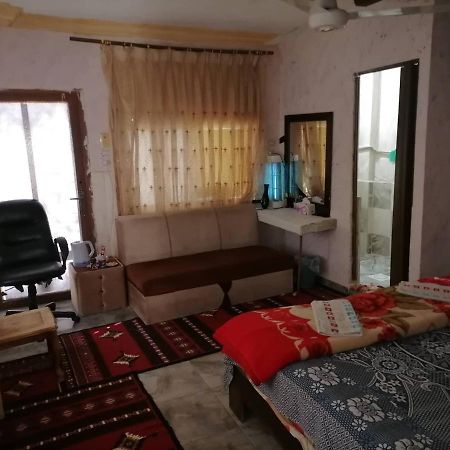 Guest House Hazem Al Azraq ash Shamālī Eksteriør billede