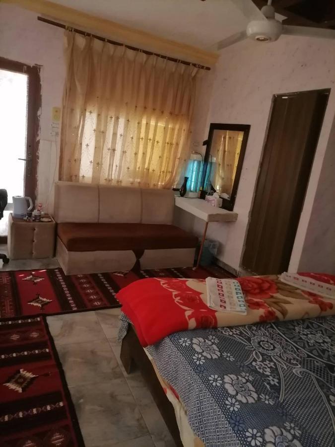 Guest House Hazem Al Azraq ash Shamālī Eksteriør billede